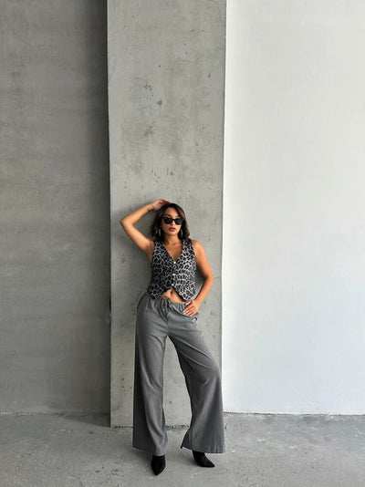 Wholesale Cachet Vest - Grey Leopard