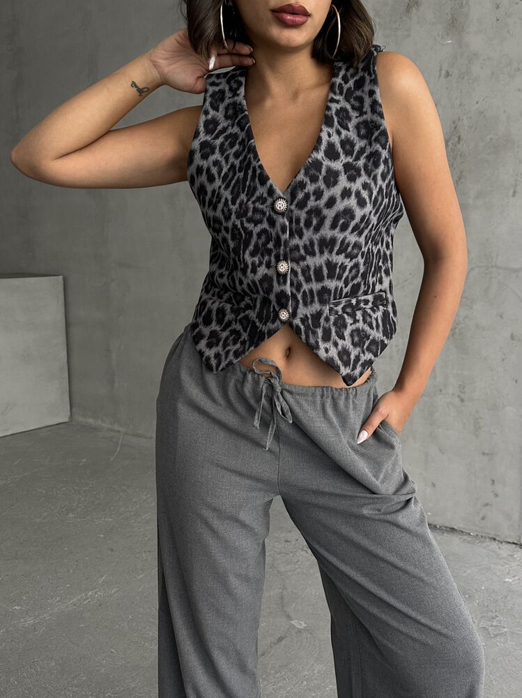 Wholesale Cachet Vest - Grey Leopard