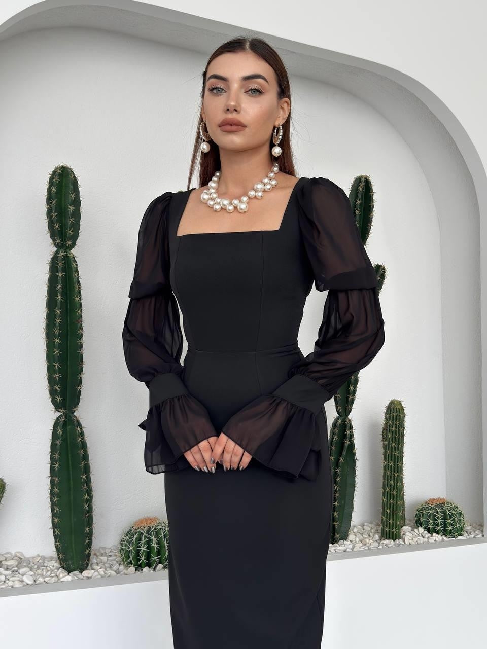 Rochie Hare cu volane pe mâneci