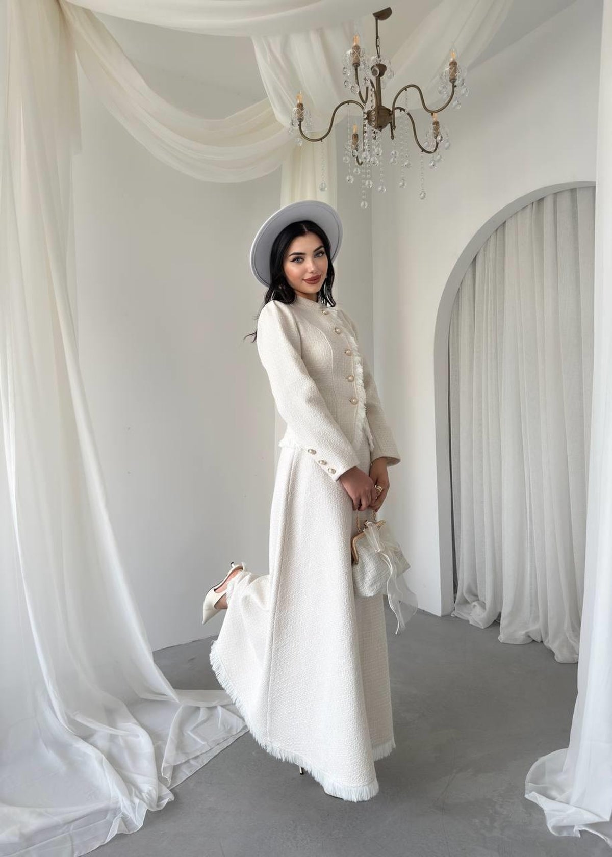 Costum Ixos cu nasturi