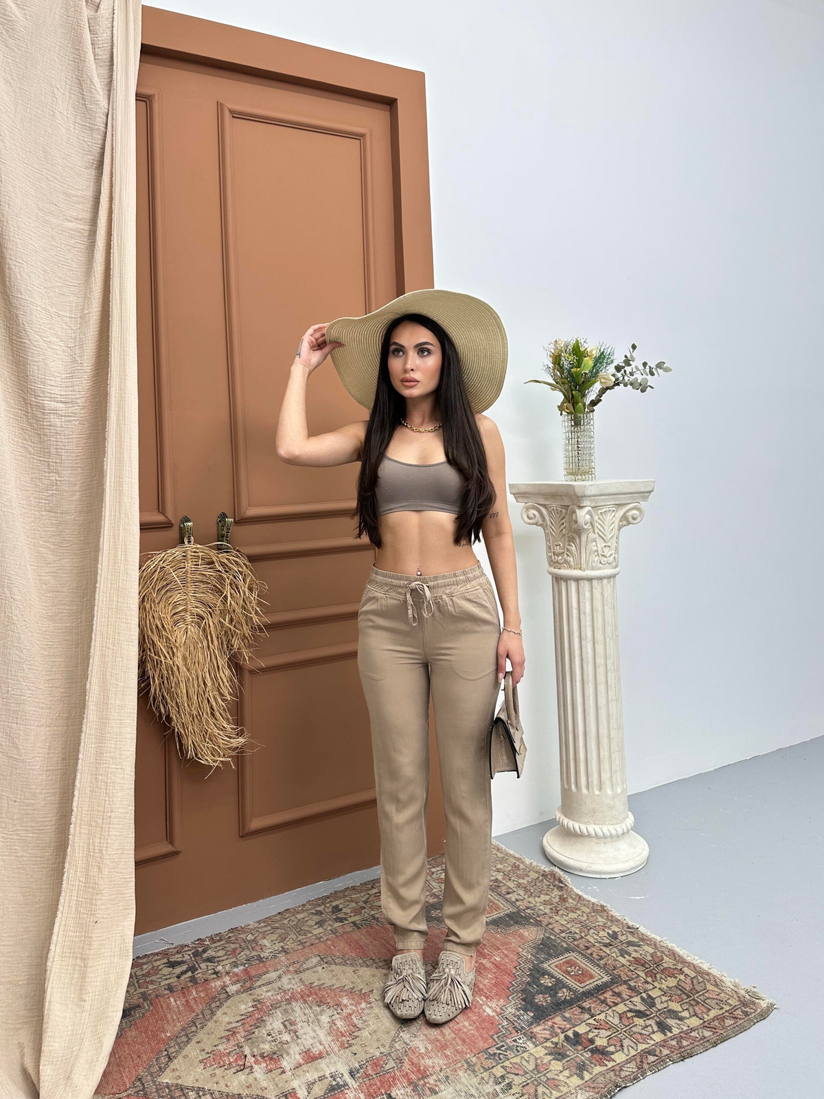 Pantaloni jogger din blană de blană de blană pentru femei, cu talie elastică, croială slim fit, model Mink