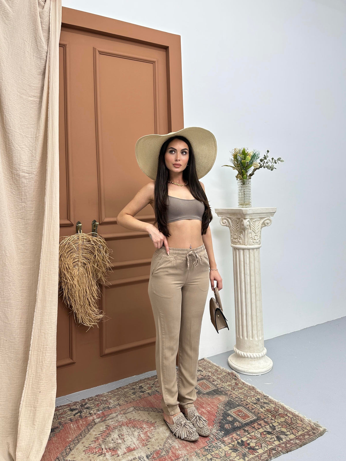 Pantaloni jogger din blană de blană de blană pentru femei, cu talie elastică, croială slim fit, model Mink