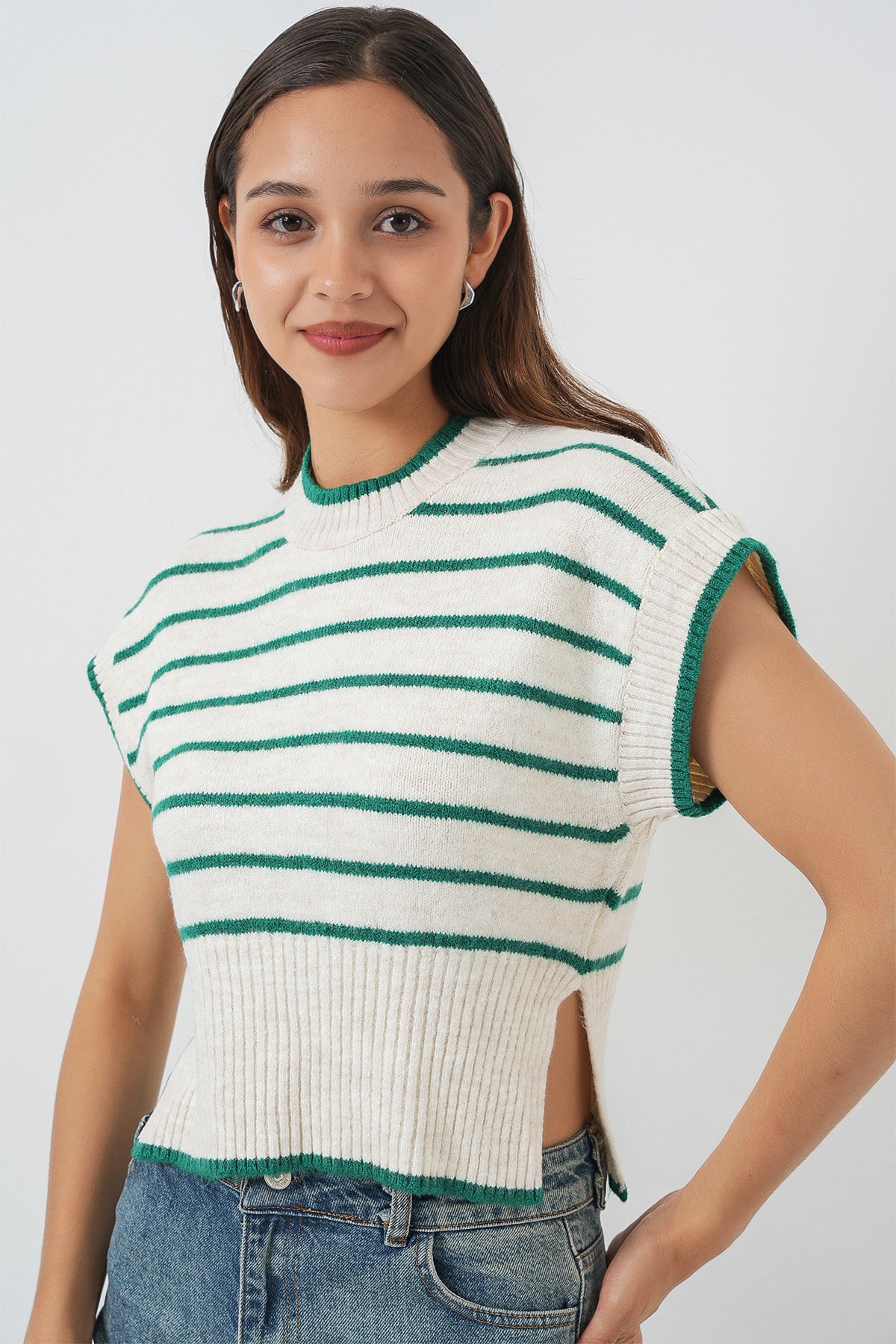 Pulover din Tricot Dungat 15926 - Verde Smarald