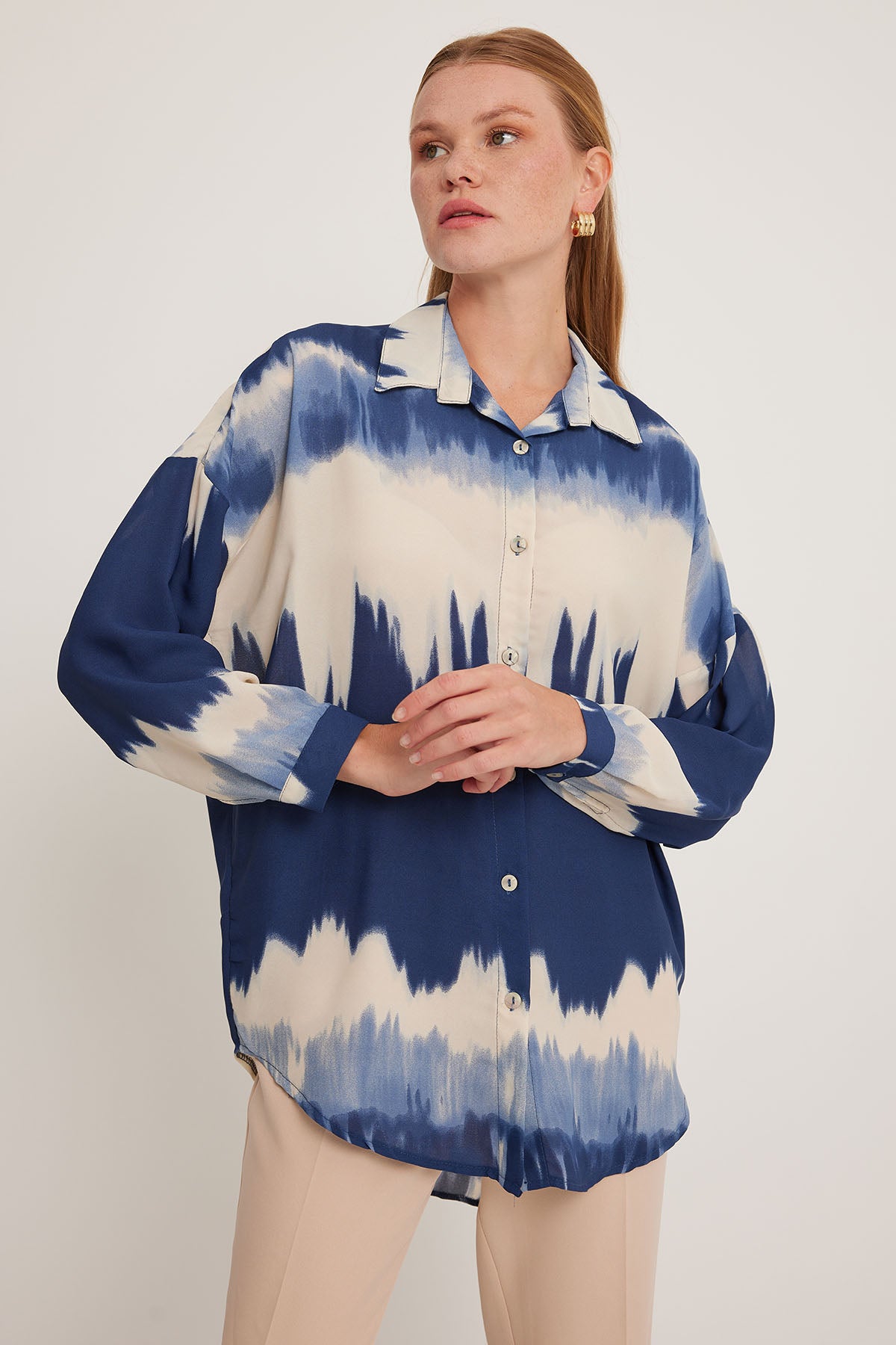 Cămașă Oversized cu Model Bleumarin Crem Femei 5923