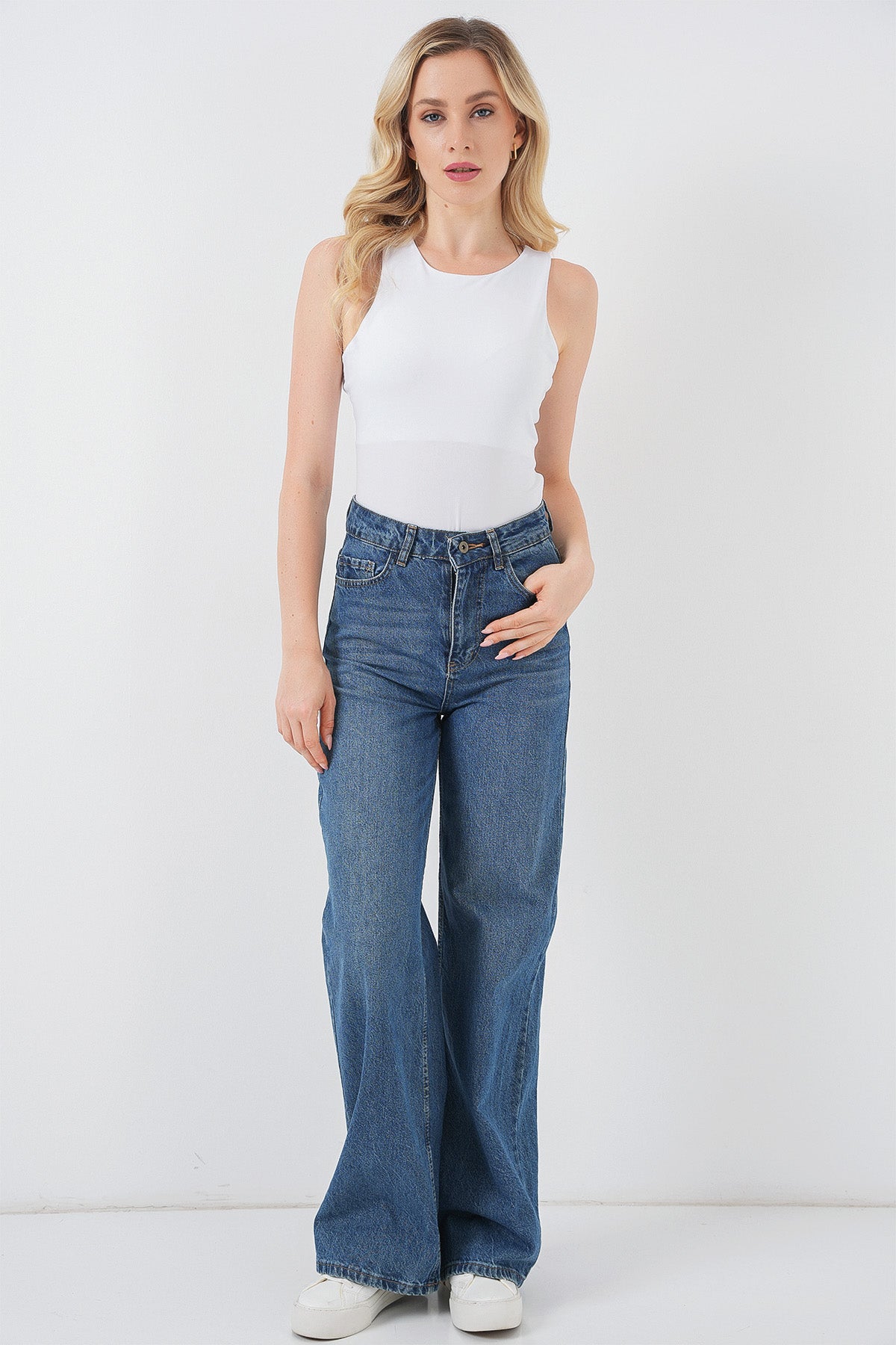 Kadın Halter Yaka Çıtçıtlı Body 972 - Beyaz