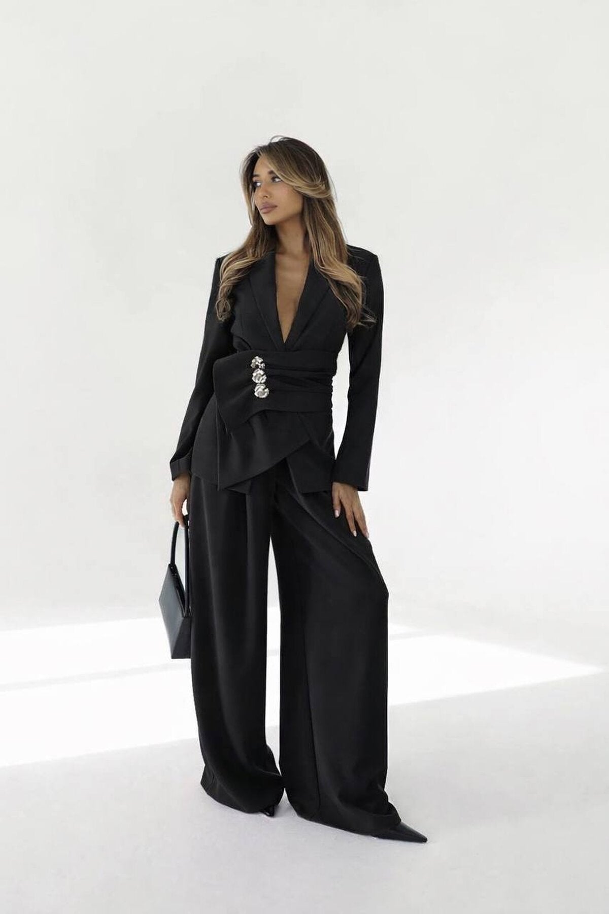 SET ELEGANT CU GULĂ CRUCIFIX ȘI CATARAMĂ SPECIALĂ
