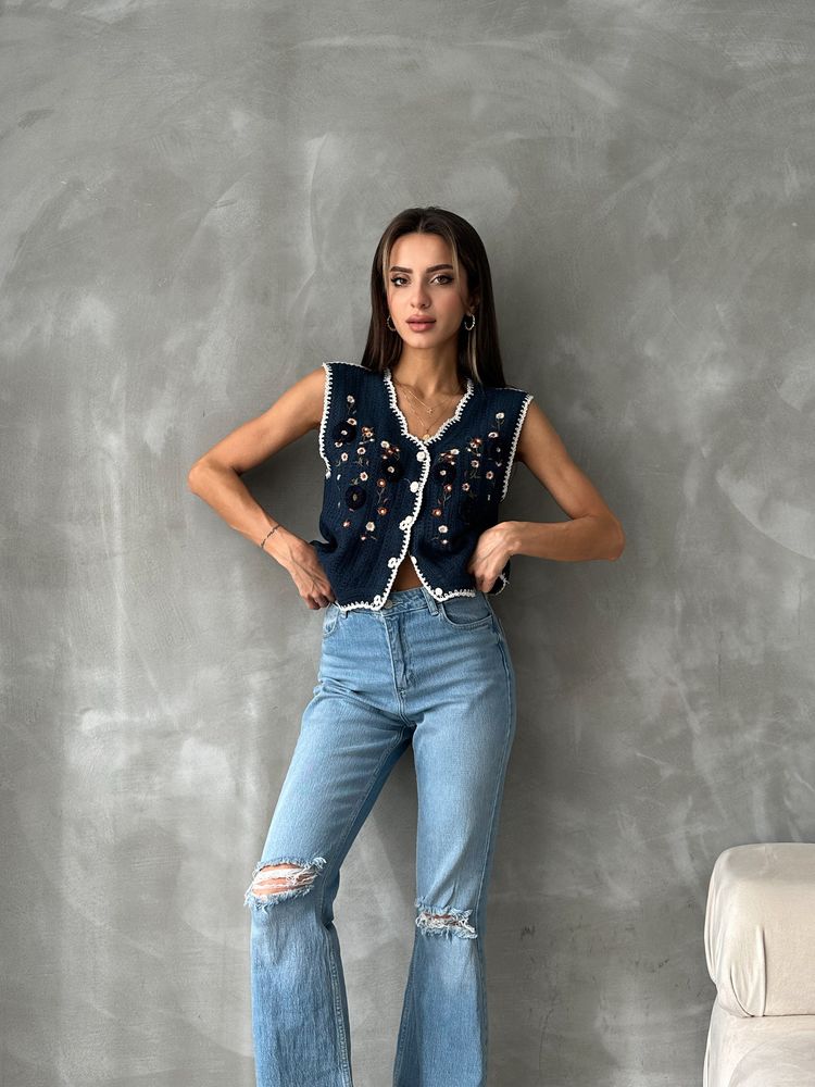 Vestă brodată bleumarin Topshow, en-gros