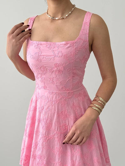 Rochie Lyro brodată cu flori