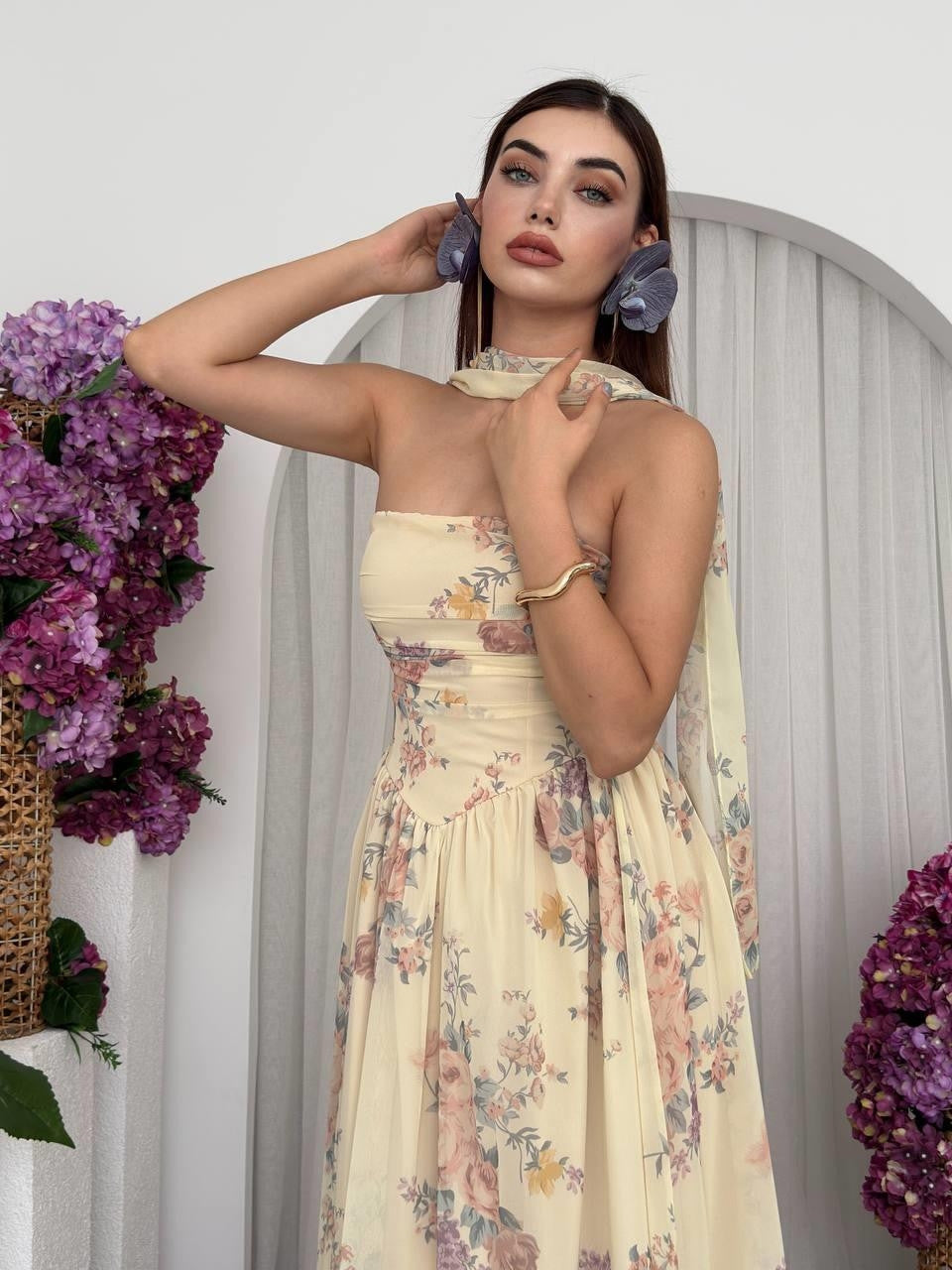Rochie Meno cu Eșarfă
