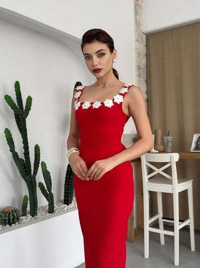 Mıng Çiçek Detaylı Elbise
