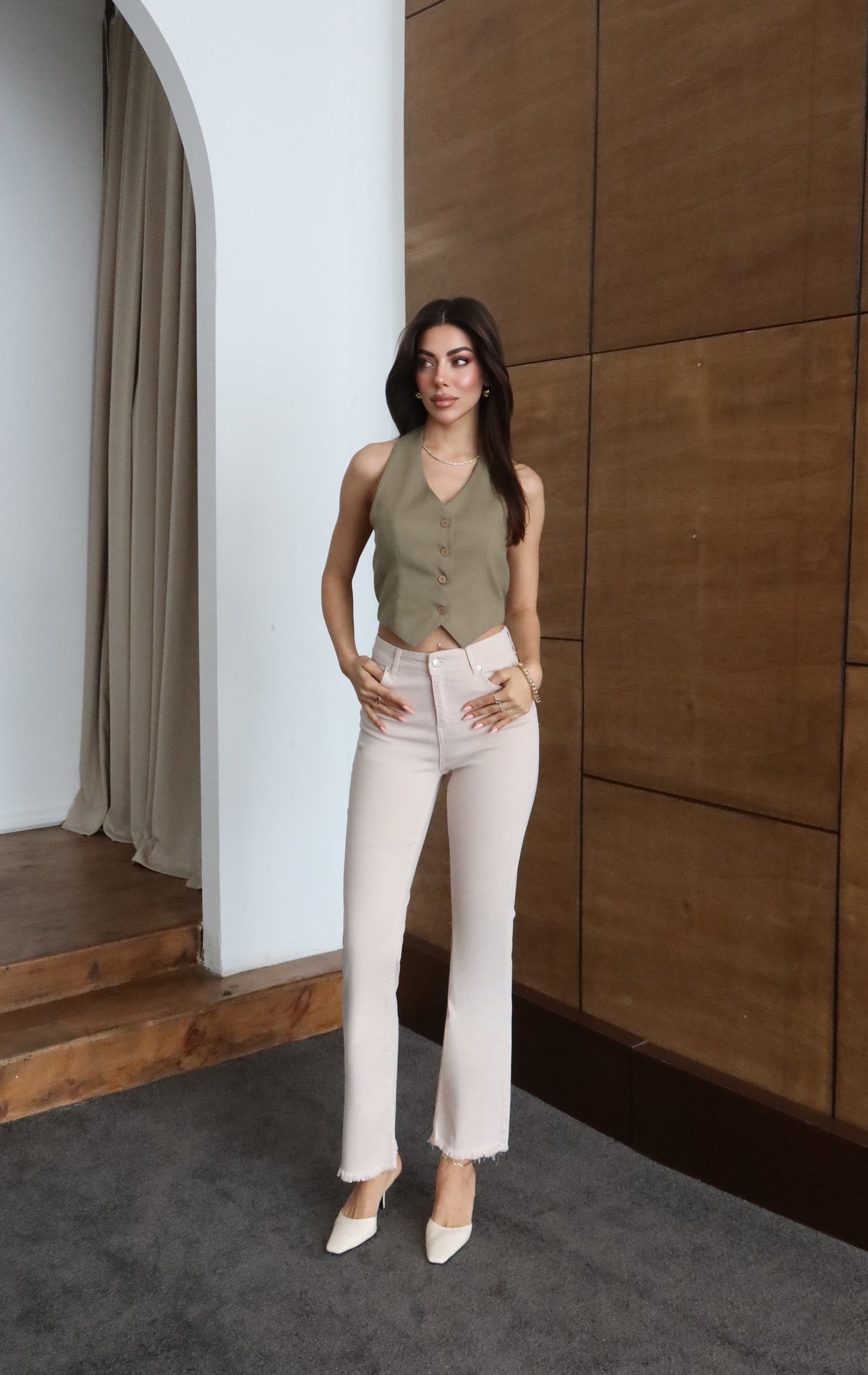 Pantaloni Jean Bej cu Talie Înaltă și Crac cu Ciucure