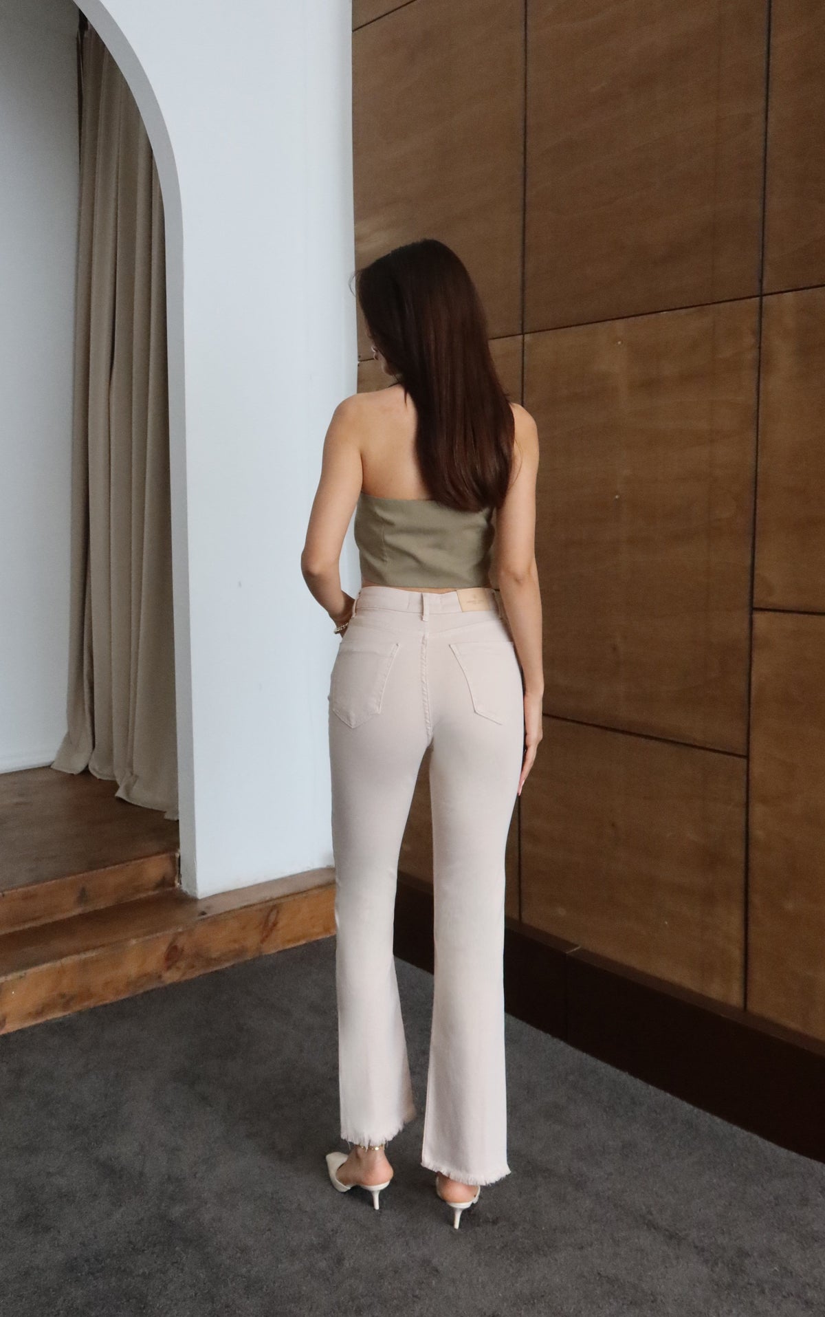 Pantaloni Jean Bej cu Talie Înaltă și Crac cu Ciucure