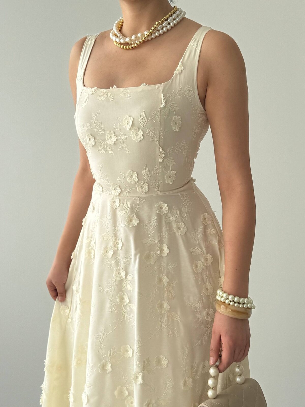 Rochie Myra cu detalii florale