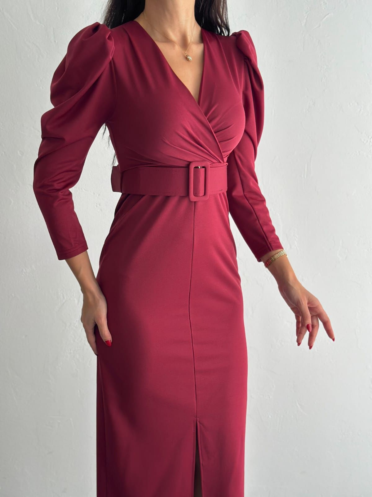 ROCHIE DETALIU CUTĂ FATĂ