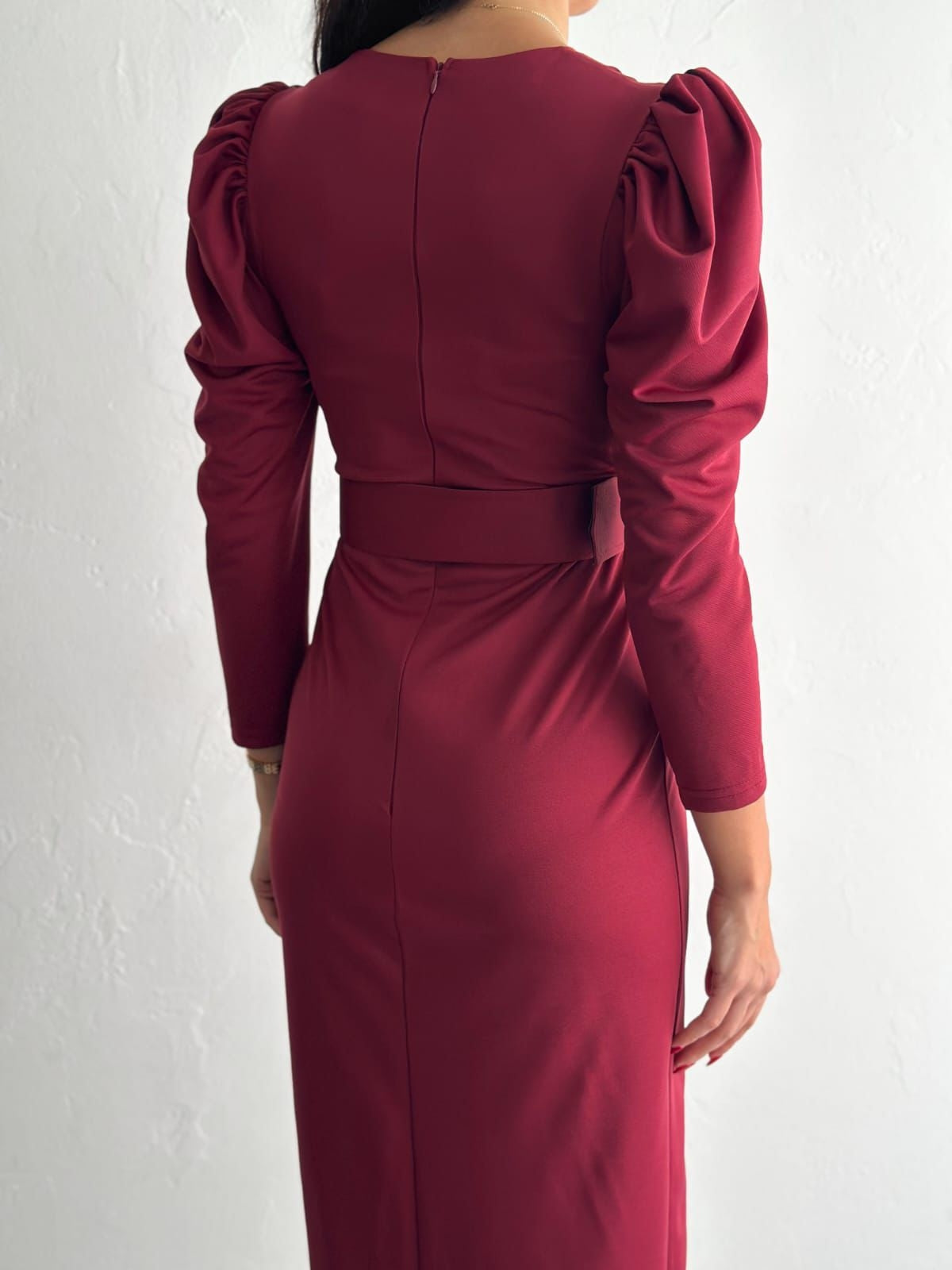 ROCHIE DETALIU CUTĂ FATĂ