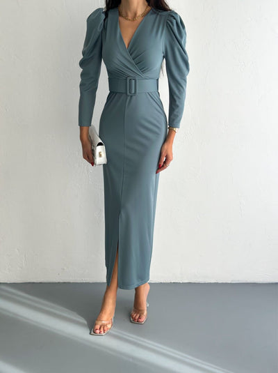 ROCHIE DETALIU CUTĂ FATĂ