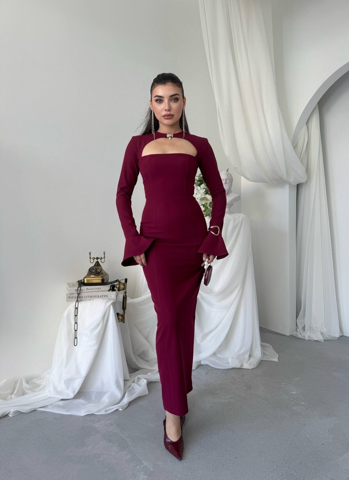 Rochie Oplsa cu detaliu de broșă