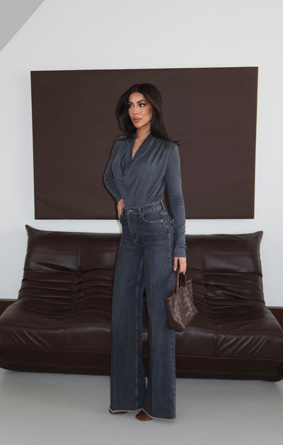 Pantalon Jean Negru Talie Înaltă Cusătură Overlock Cusături Brute Ușoare Detailate