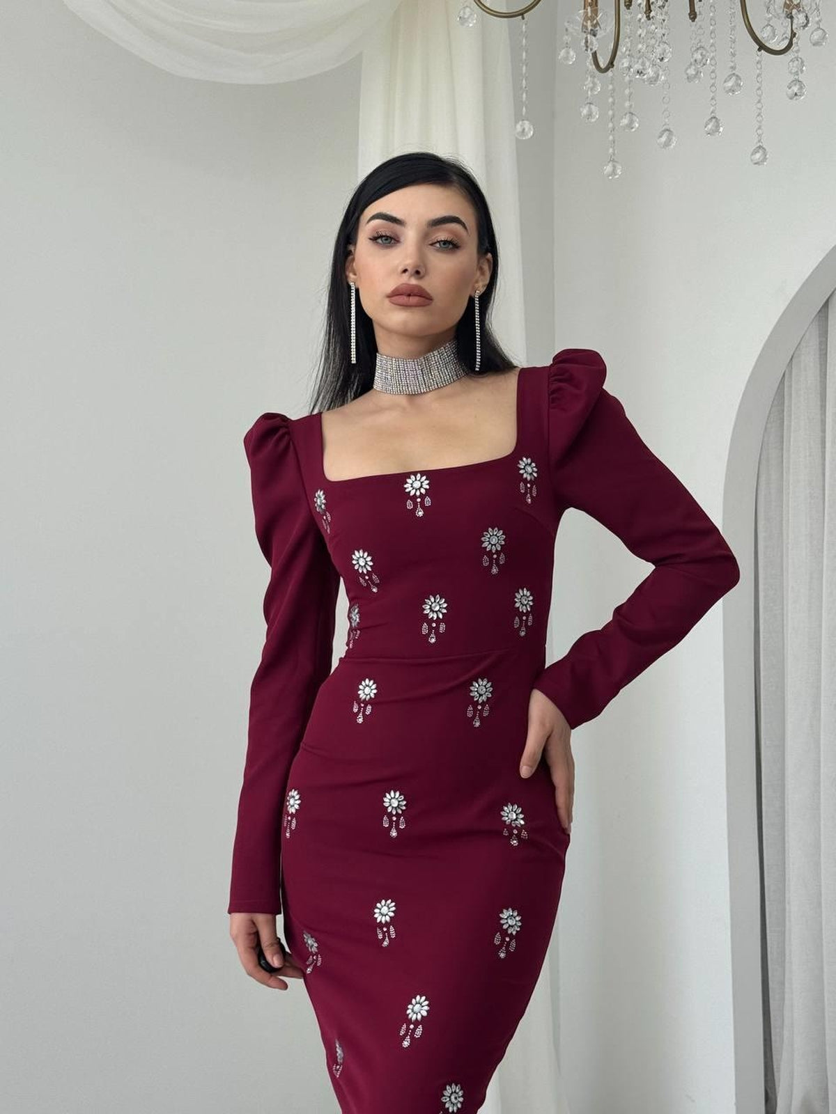 Rochie Pera cu detalii din pietre