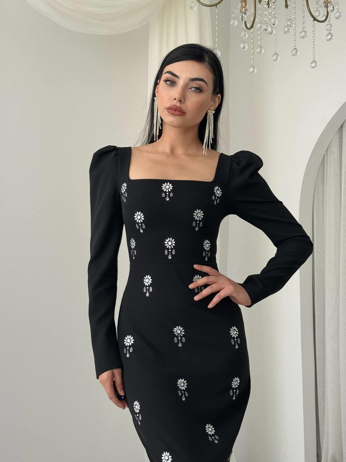 Rochie Pera cu Detalii din Pietre