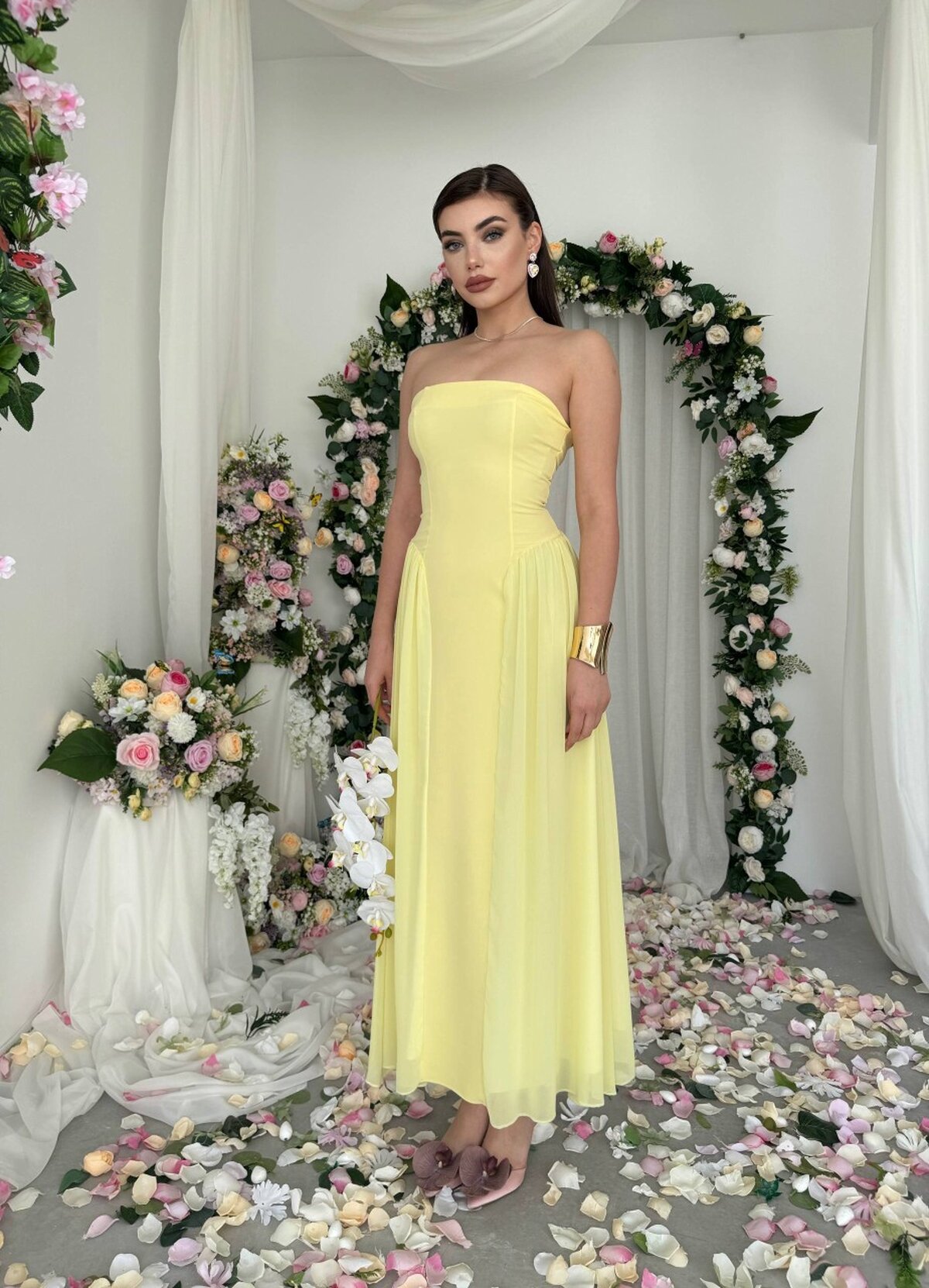 Rochie fără bretele Reny