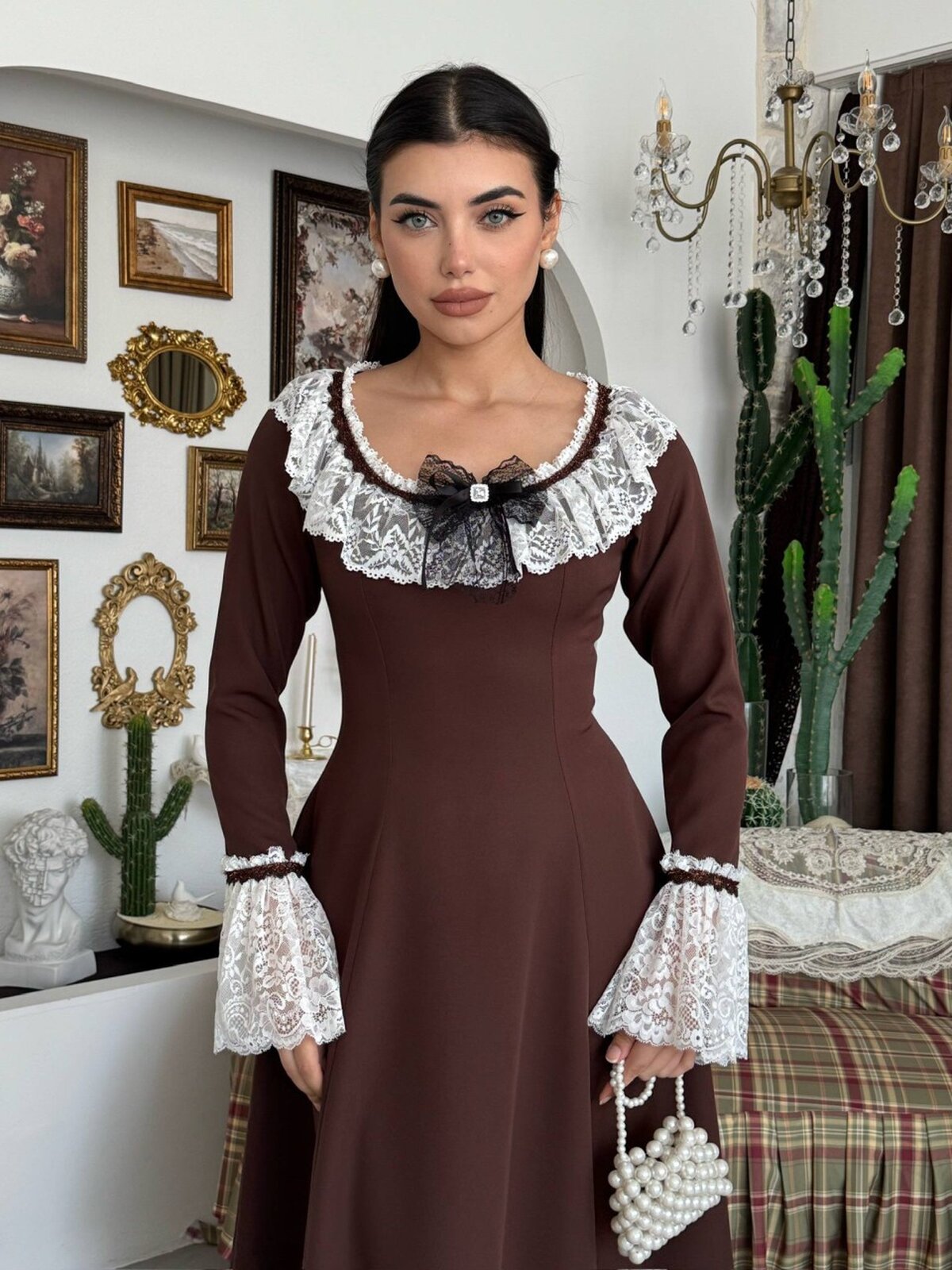 Ruyn Broş Detaylı Elbise