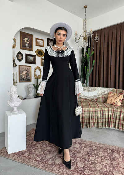 Ruyn Broş Detaylı Elbise