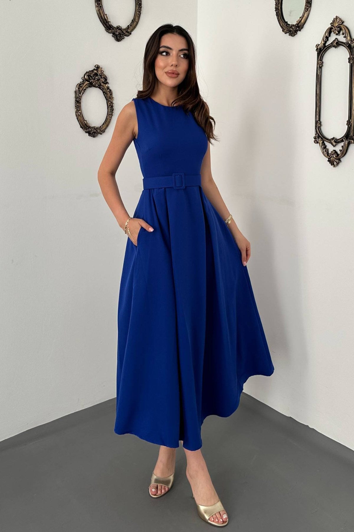 Saks Halter Yaka Kloş Elbise