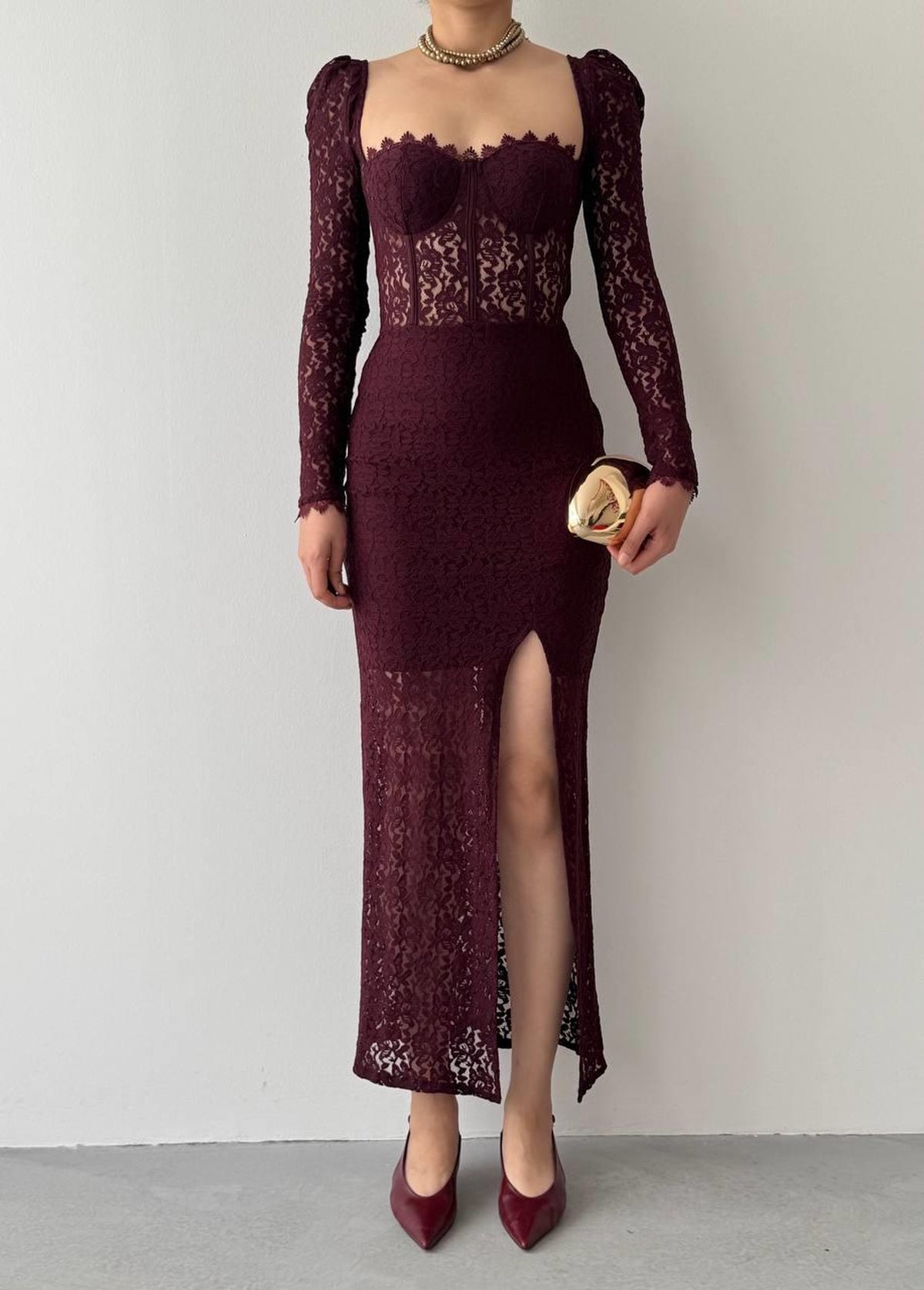 Rochie Siena cu crăpătură decorativă