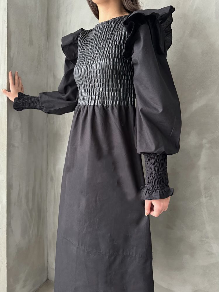 Rochie neagră Topshow cu mânecă din piele, en-gros, fustă din poplin, en-gros | F0843