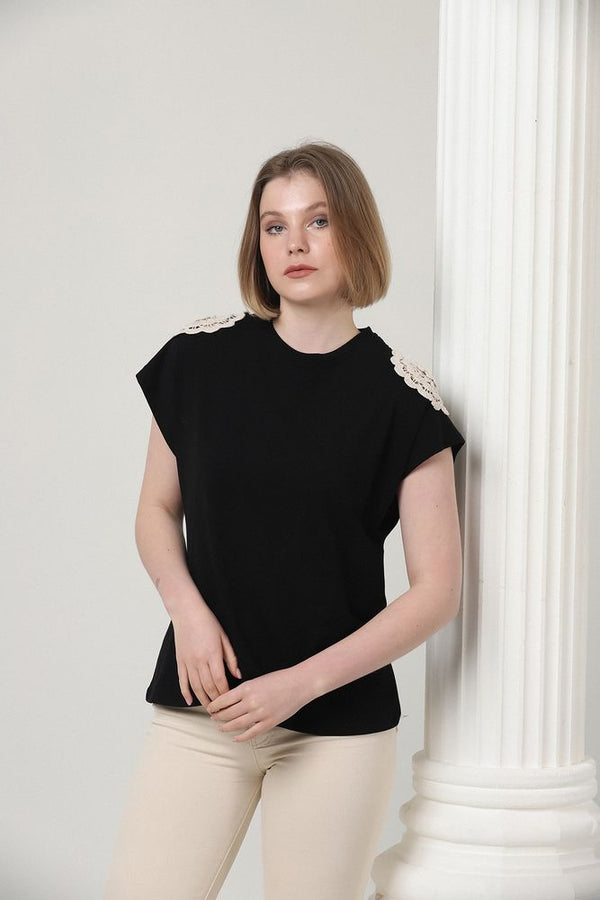 Topshow Siyah Omuzu Dantelli Toptan T-Shirt