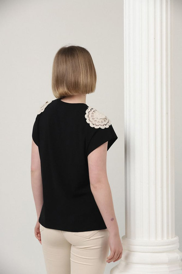 Topshow Siyah Omuzu Dantelli Toptan T-Shirt
