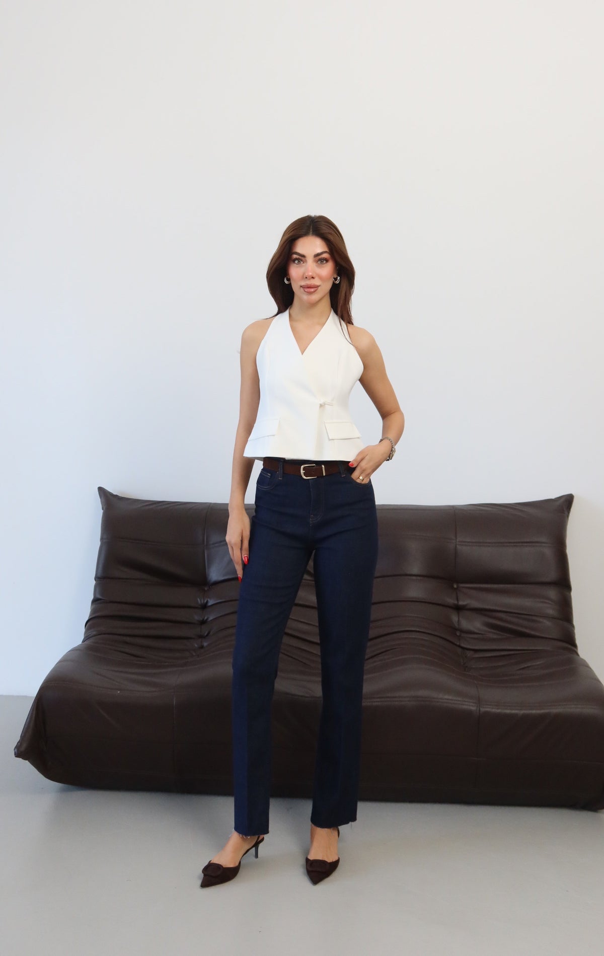Pantaloni Jean Rinse cu Talie Înaltă, Crac Tăiat și Curea