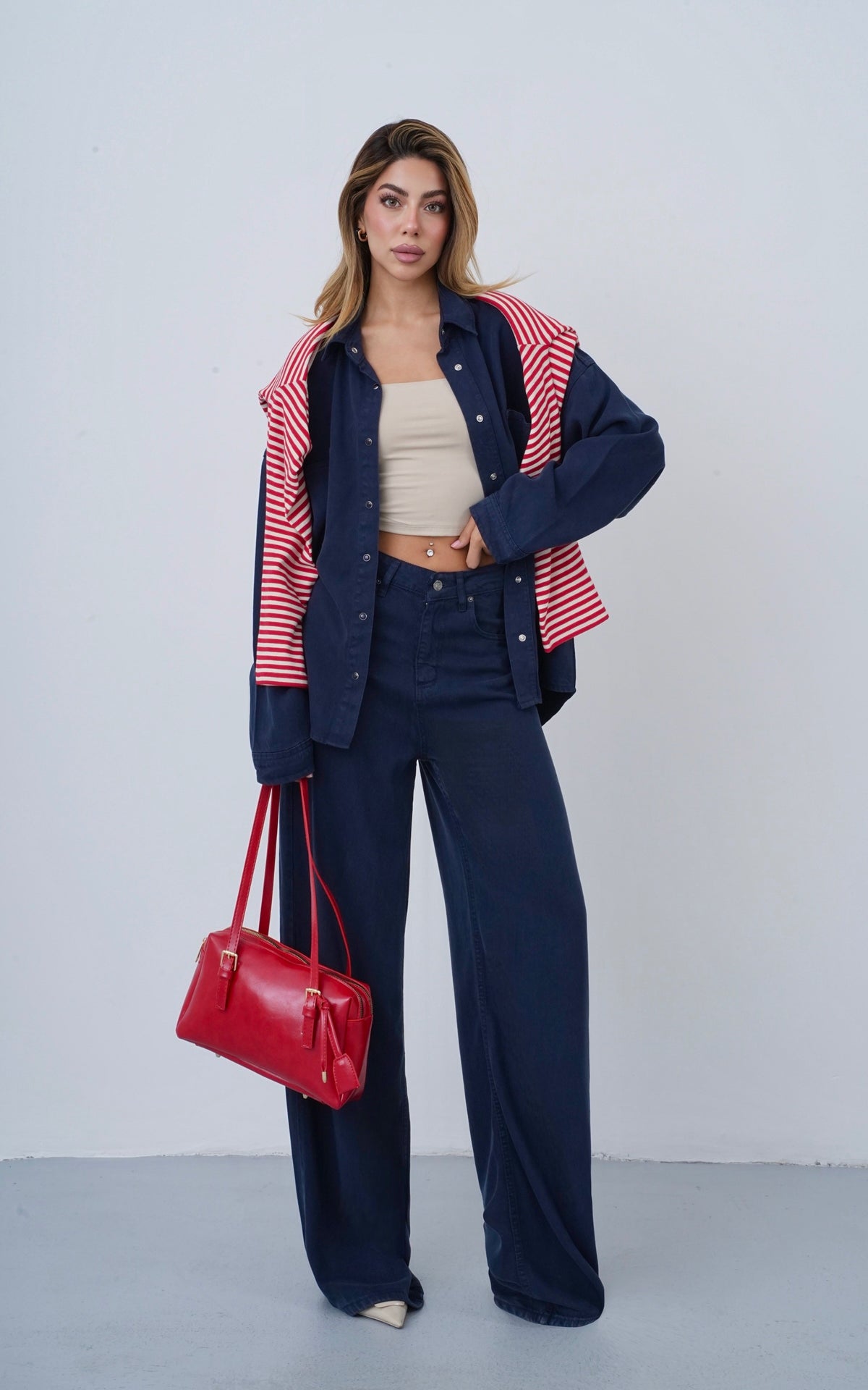 Çift Cepli Denim Gömlek ve Geniş Paça Pantolon  Kadın Tencel Lacivert Takım