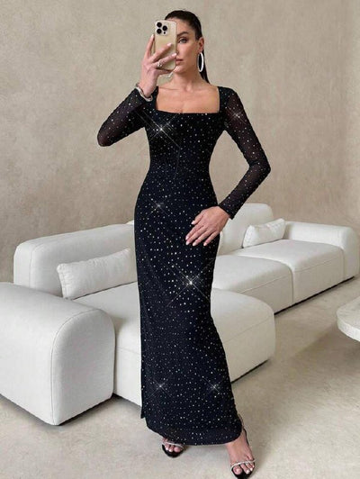 ROCHIE DE LUNGIME MAXIMĂ CU DETALIU CĂRBUNAȘ