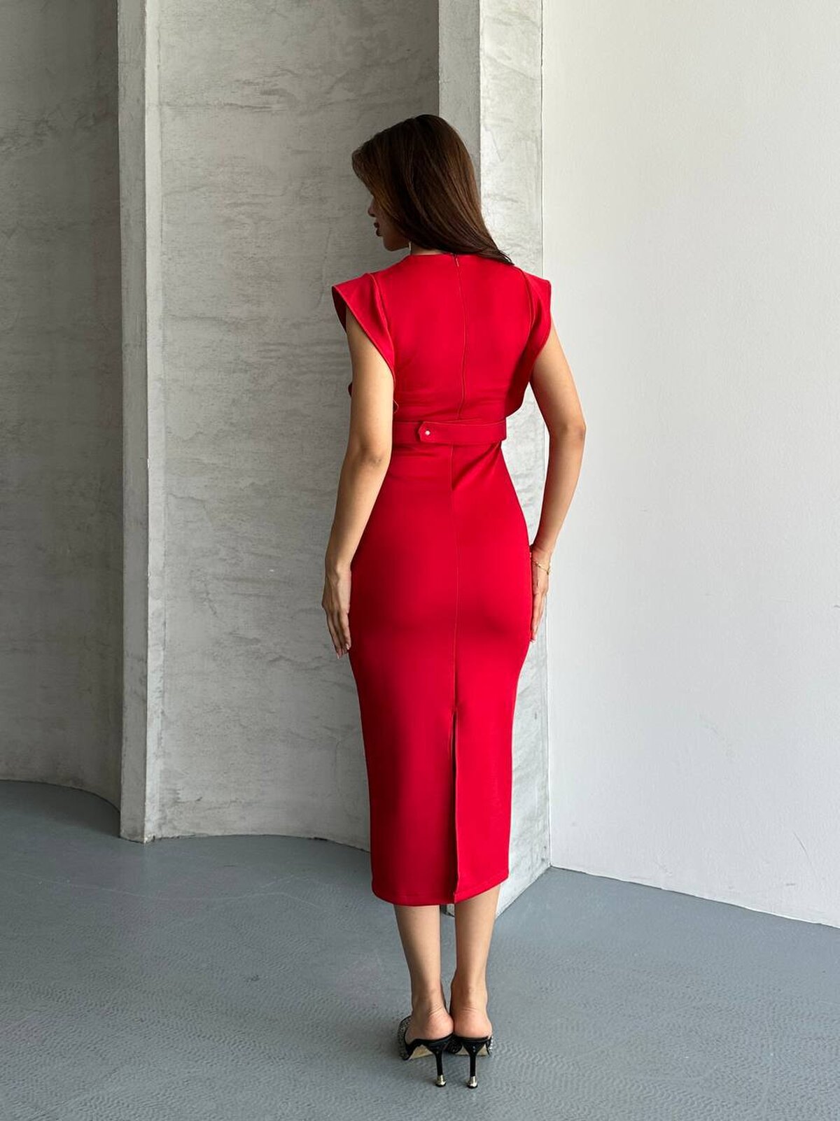 ROCHIE ELEGANTĂ SIMPLĂ CU DETALIU CATARAMĂ