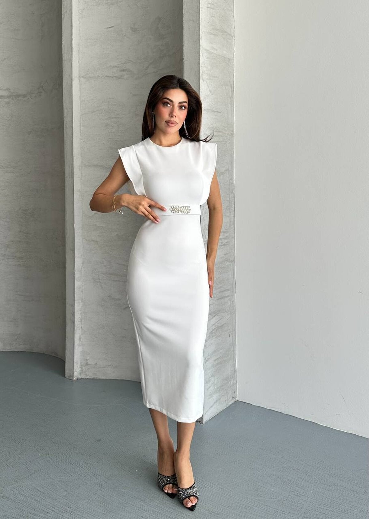 ROCHIE ELEGANTĂ SIMPLĂ CU DETALIU CATARAMĂ