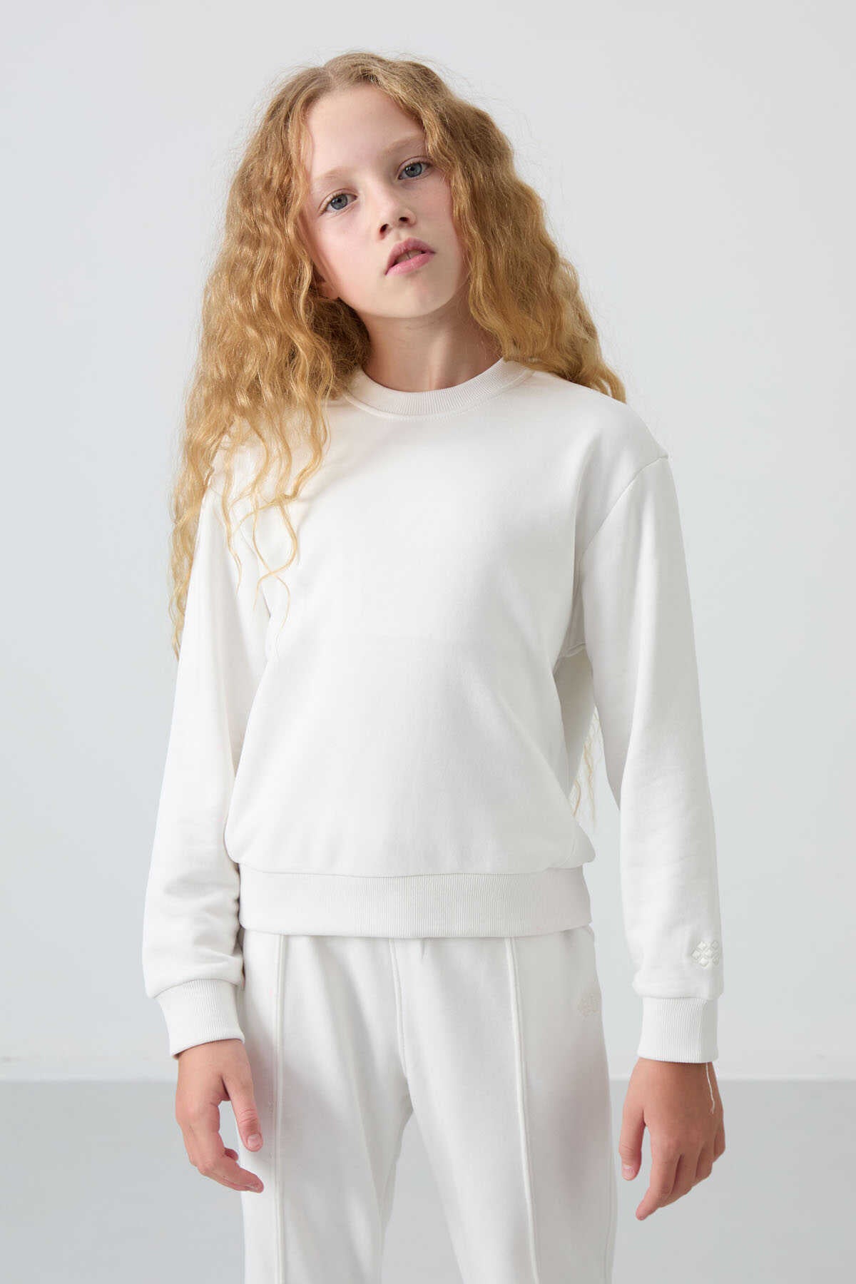 Tommylife Toptan 3-9 Yaş O Yaka Oversize Kız Çocuk Eşofman Takımı 75145 Ekru