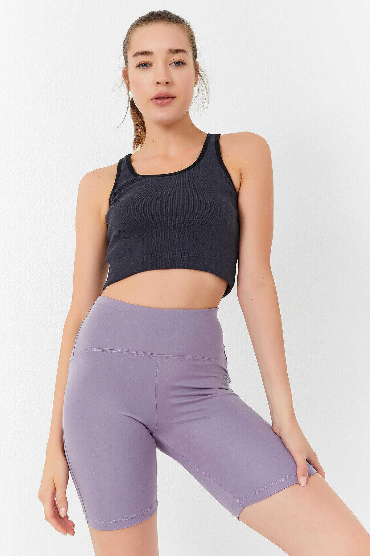 Maiou scurt pentru femei, fără mâneci, croială slim fit, cu guler în U, Tommylife Wholesale, antracit - 97162