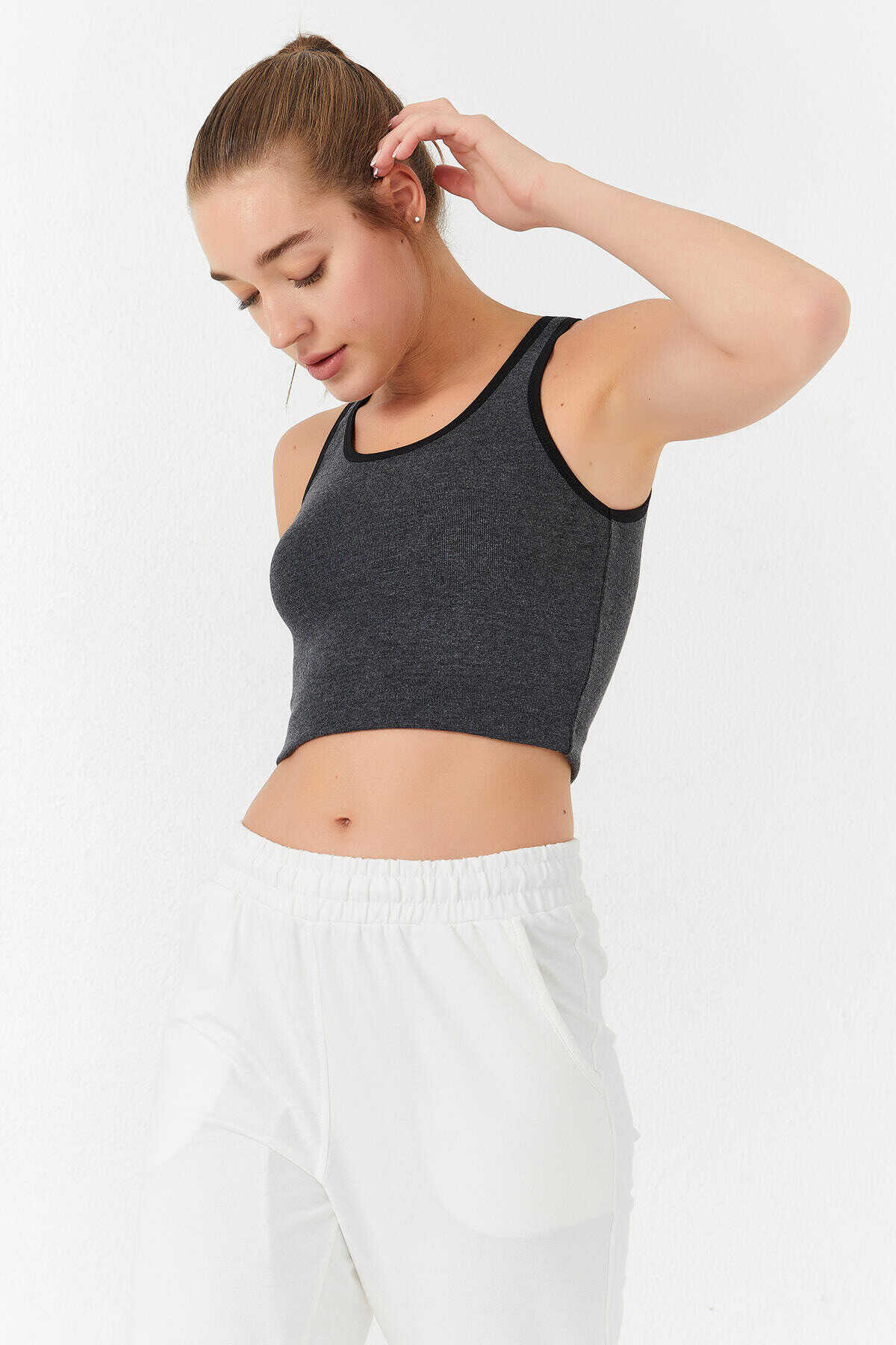 Maiou scurt pentru femei, fără mâneci, croială slim fit, cu guler în U, Tommylife Wholesale, antracit melanj - 97162