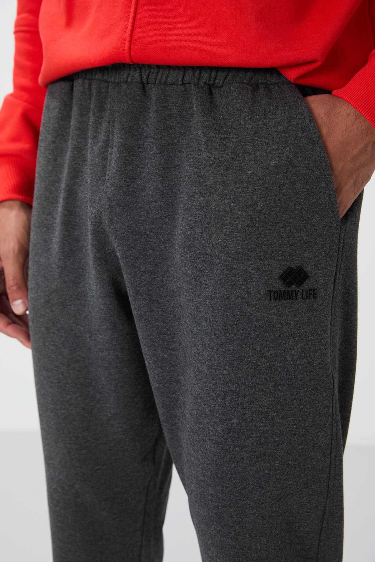 Pantaloni de trening pentru bărbați, cu croială standard și manșete, culoare antracit melanj, Tommylife Wholesale - 84652
