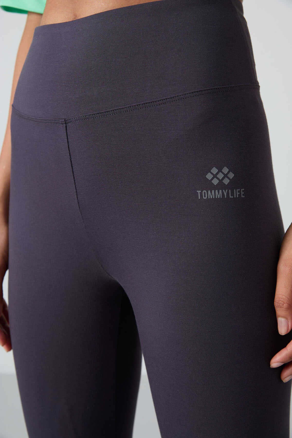 Colanți modelatori Tommylife, antracit, cu talie înaltă și croială slim fit, pentru femei, cu picior îngust - 94011