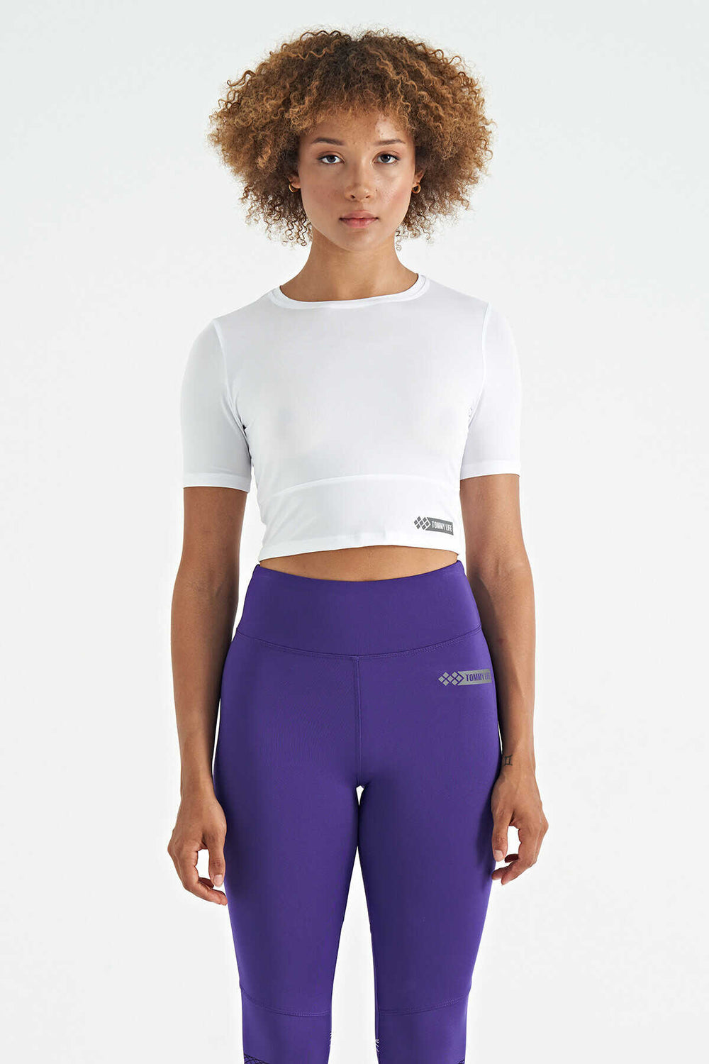 Tommylife Toptan Beyaz Sırt Dekolteli Standart Kalıp O Yaka Kadın Crop T-Shirt - 97265