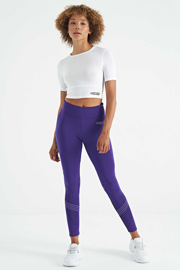 Tommylife Toptan Beyaz Sırt Dekolteli Standart Kalıp O Yaka Kadın Crop T-Shirt - 97265