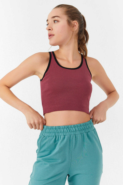 Maiou scurt pentru femei, fără mâneci, croială slim fit, cu decolteu în U, de la Tommylife, în magazinul online - 97162