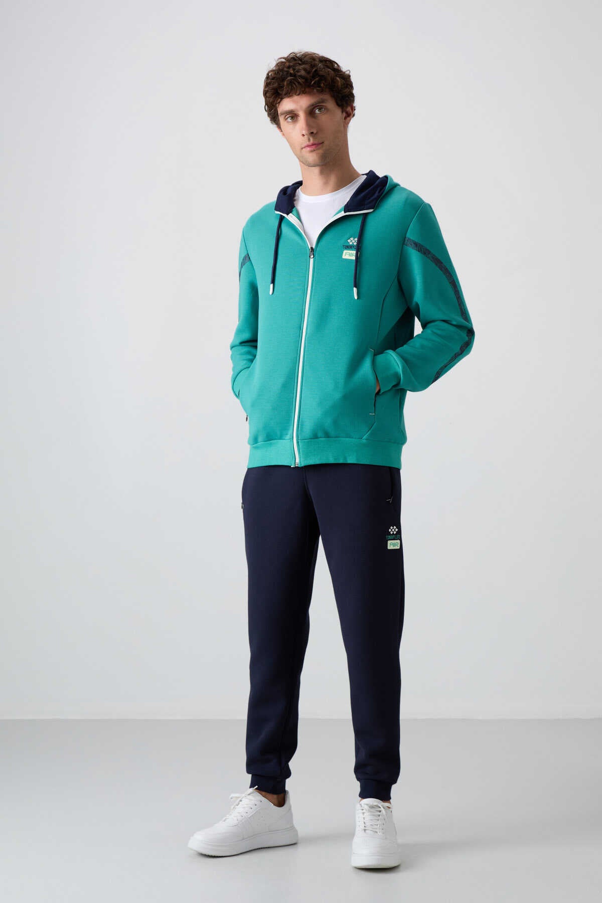 Tommylife Toptan Comfort Fit Baskılı Erkek Eşofman Takım 85236 Deniz Yeşili - İndigo