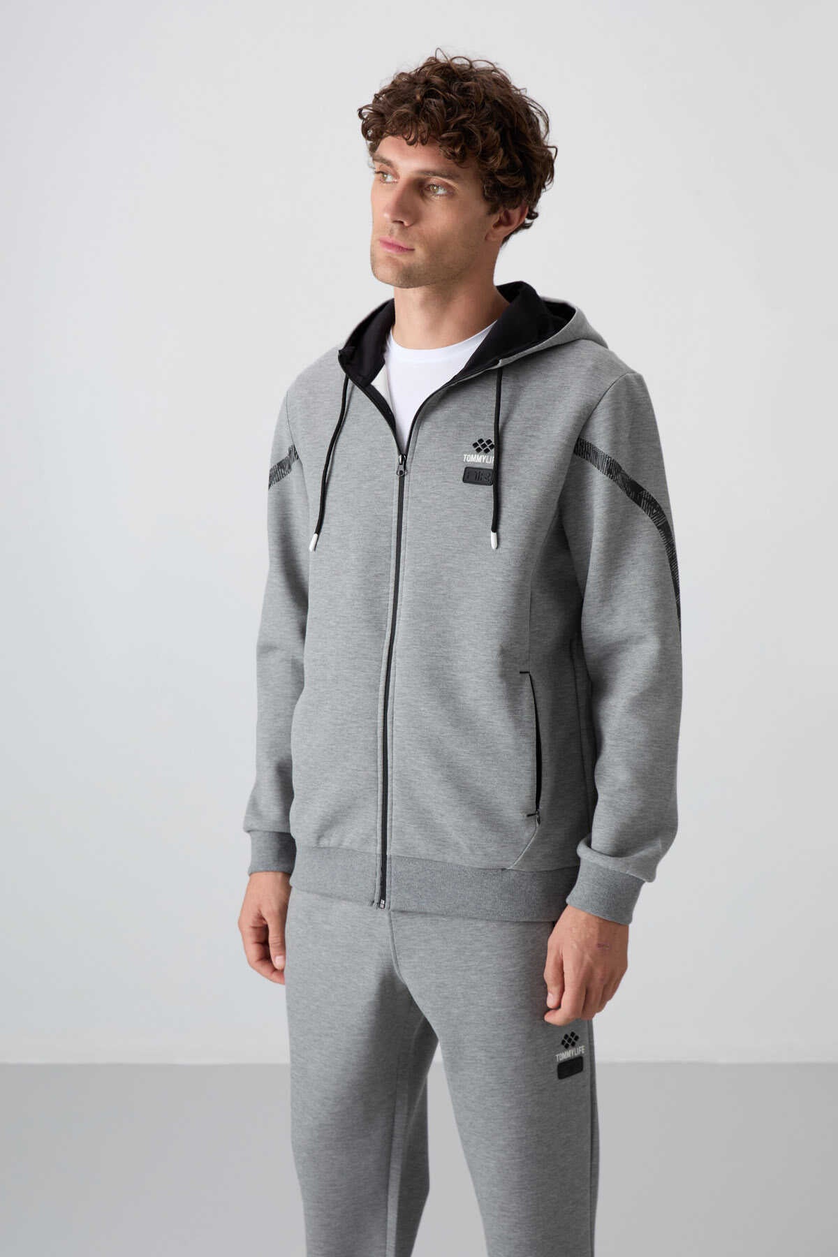 Tommylife Toptan Comfort Fit Baskılı Erkek Eşofman Takım 85236 Gri Melanj