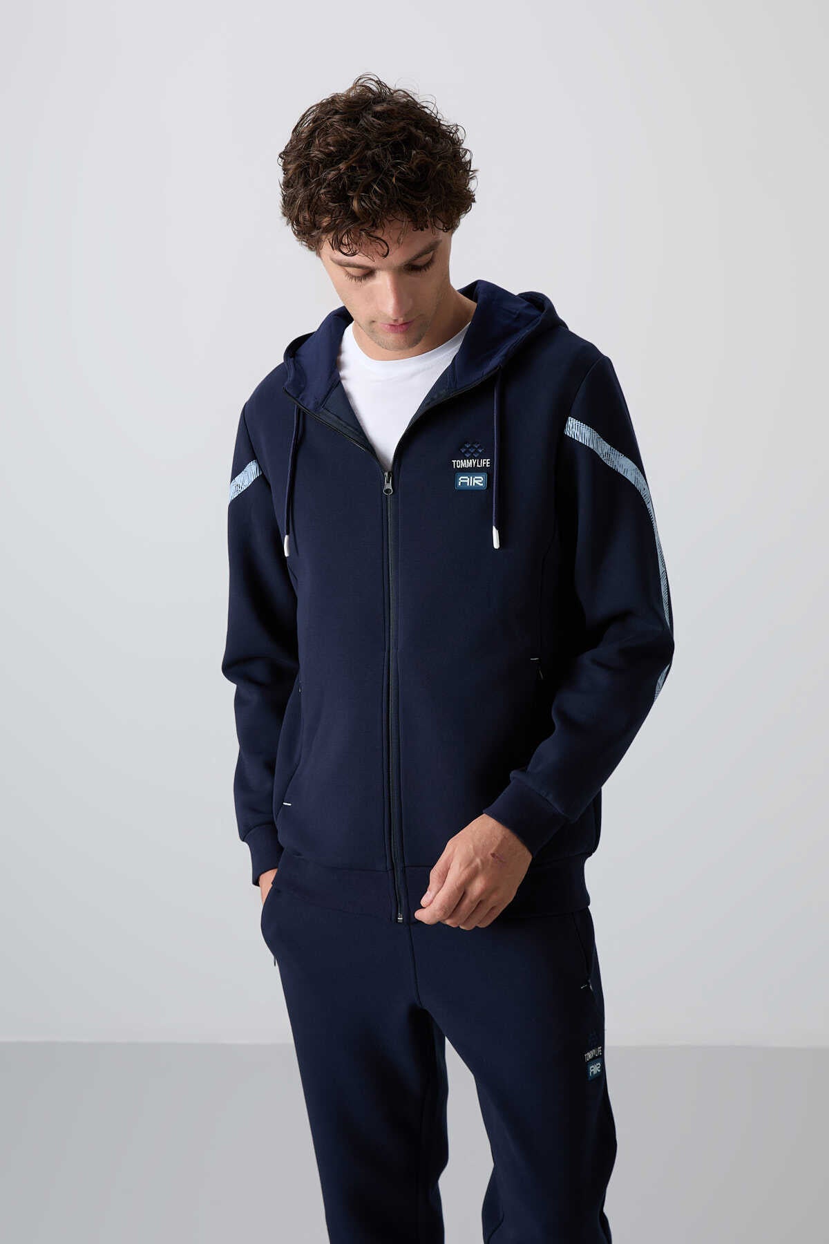 Set trening bărbătesc Tommylife Wholesale Comfort Fit cu imprimeu 85236 Indigo