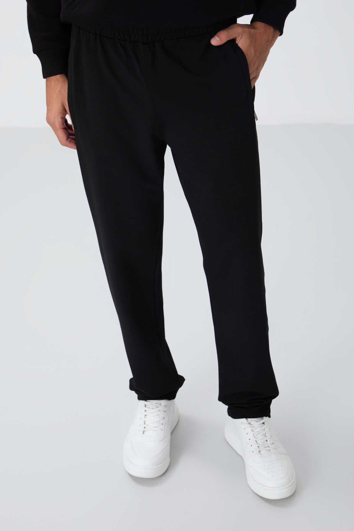 Tommylife Toptan Dar Kalıp Klasik Paça Erkek Eşofman Alt 84669 Siyah
