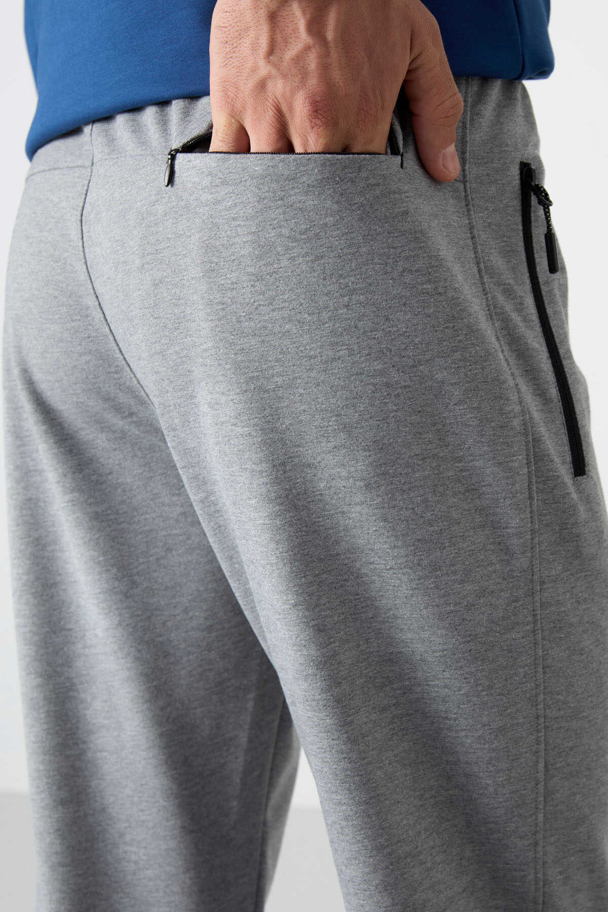 Pantaloni de trening Tommylife Wholesale Slim Fit Classic Leg pentru bărbați 84671 Gri Melange